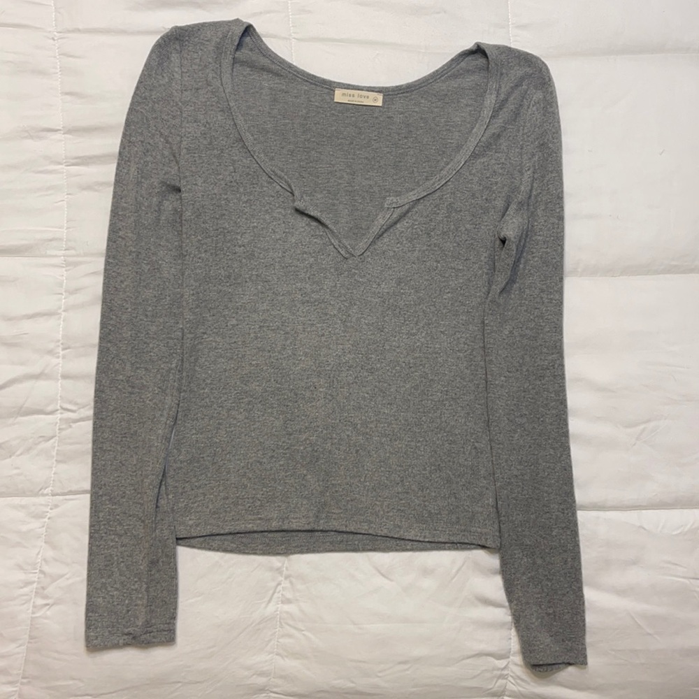 Long Sleeve Shirt,Medium but fits like a small,never worn!